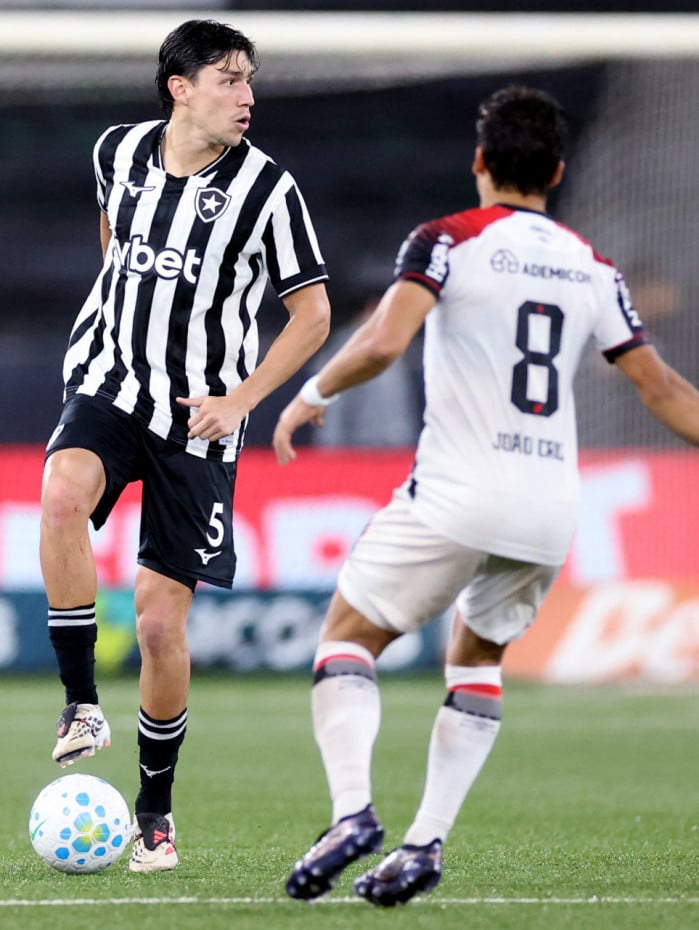 Ferraresi em a&ccedil;&atilde;o pelo Botafogo