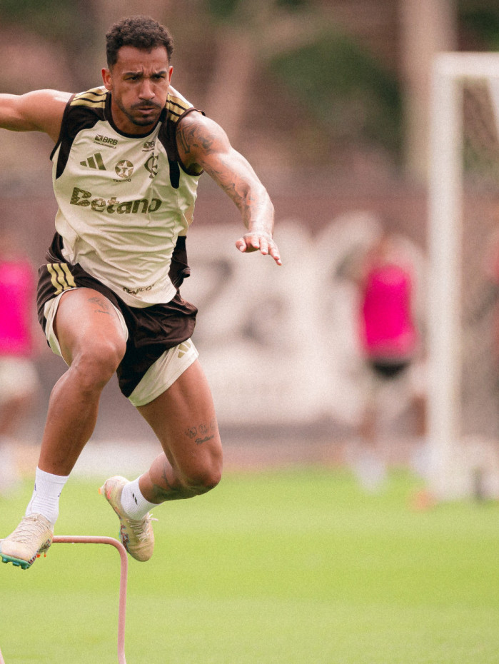Herói do título da Libertadores do ano passado, Danilo se prepara para encarar a altitude de Quito