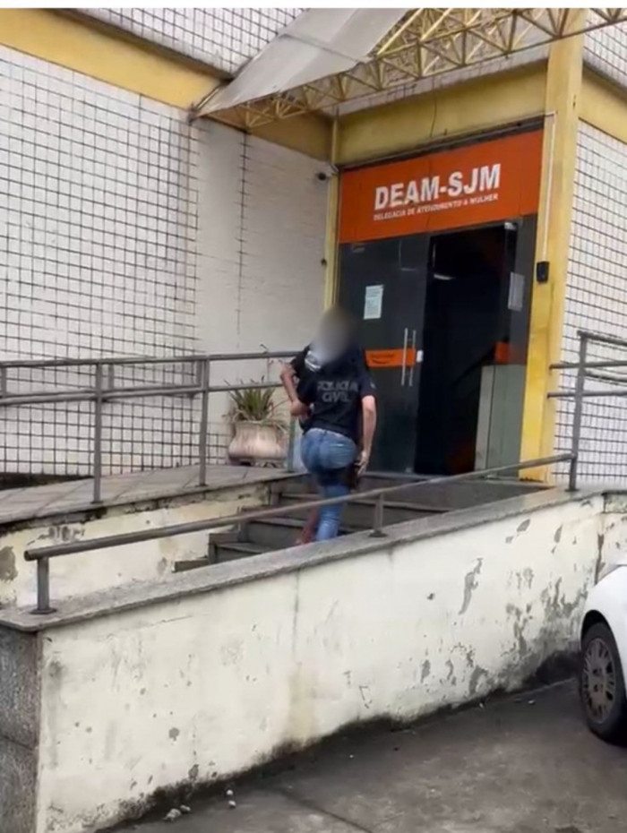 Adolescente &eacute; apreendido por suspeita de estupro coletivo contra jovem de 13 anos em S&atilde;o Jo&atilde;o de Meriti