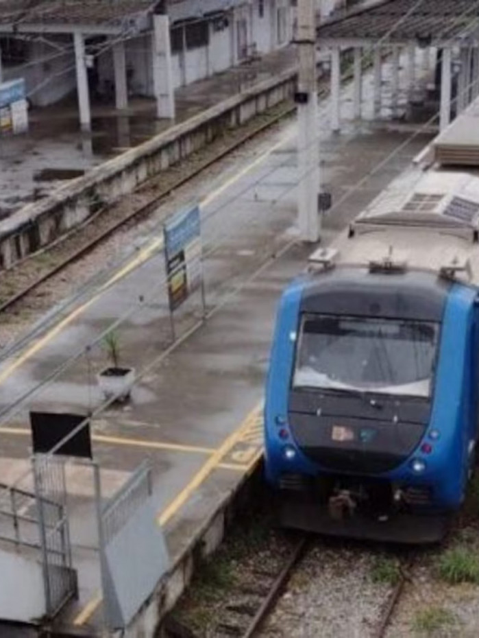 Segundo Trens RJ, passagem tinha sido fechada, mas foi reaberta pela popula&ccedil;&atilde;o do bairro