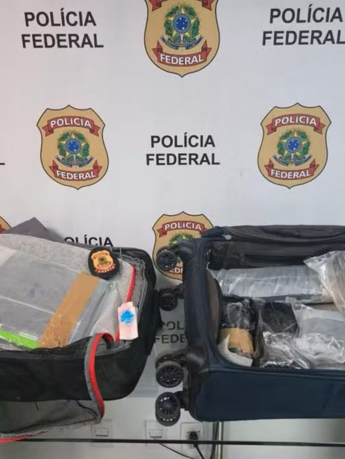 O passageiro foi preso em flagrante no aeroporto enquanto se preparava para embarcar para a Europa