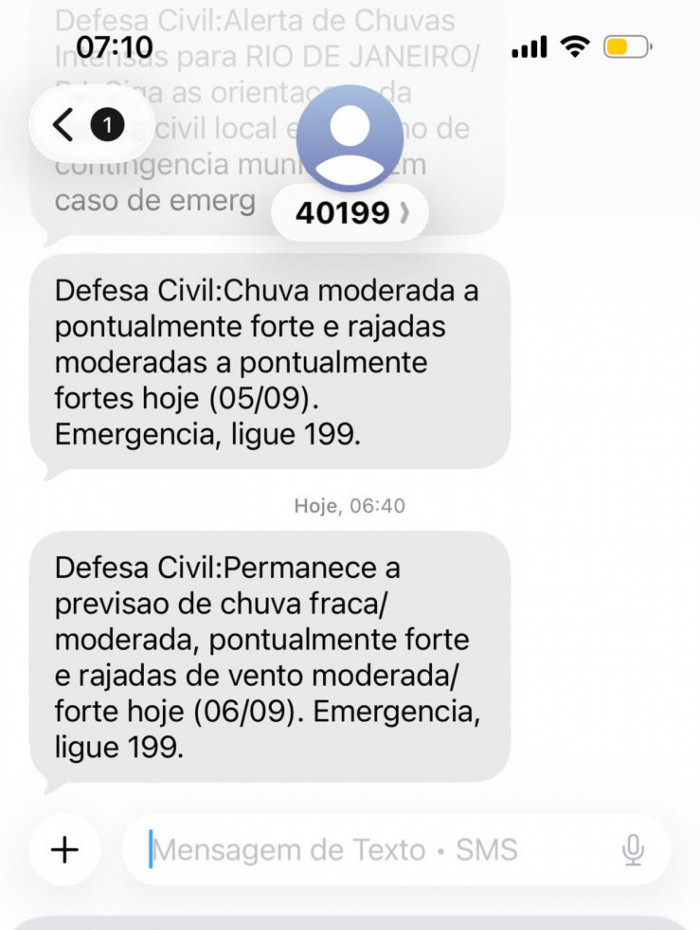 Defesa Civil emite alerta para chuva e fortes ventos na manh&atilde; deste domingo