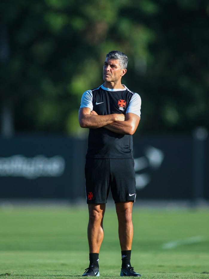 Pedro Emanuel tenta equilibrar Sul-Americana, Copa do Brasil e a fuga do Z4 em sequ&ecirc;ncia decisiva