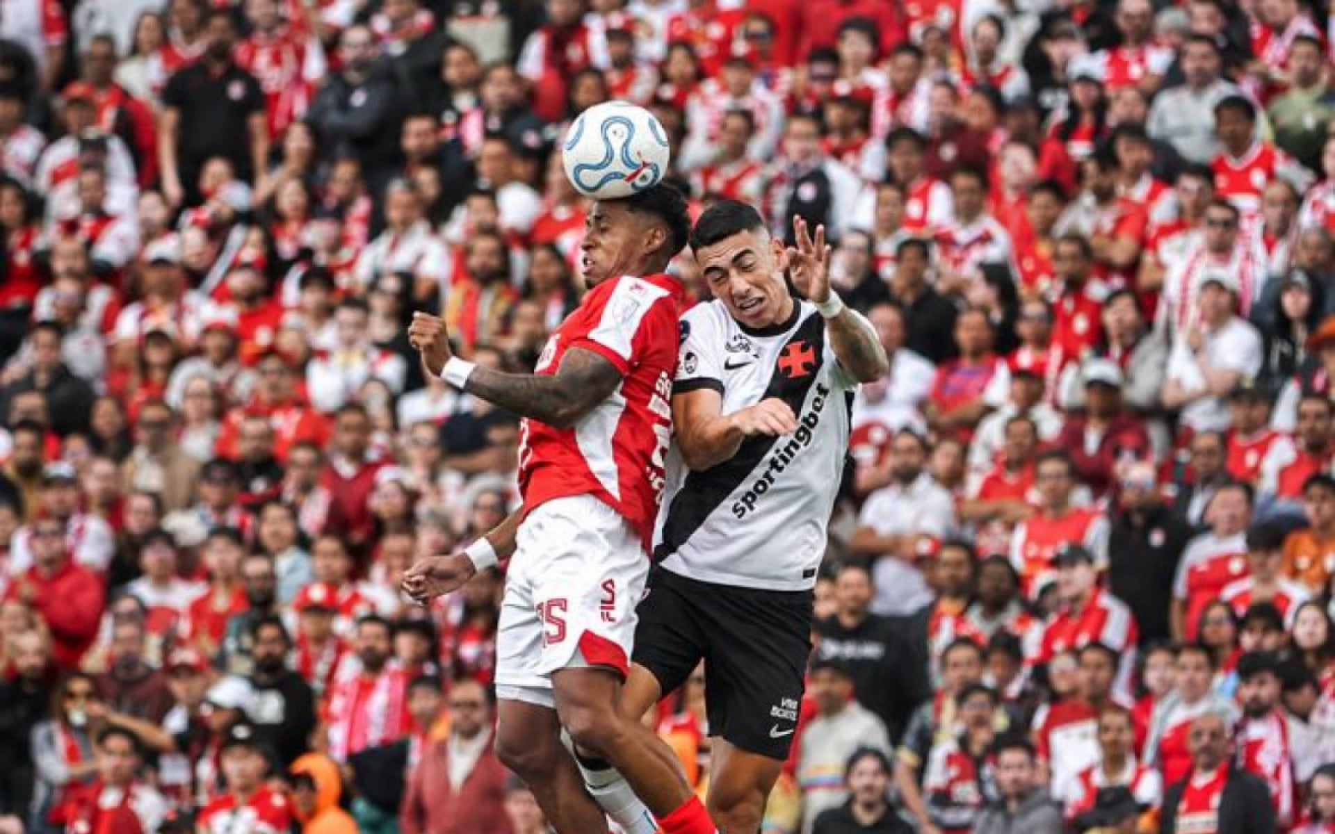 Vasco e Santa Fe ficaram no empate em 0 a 0
