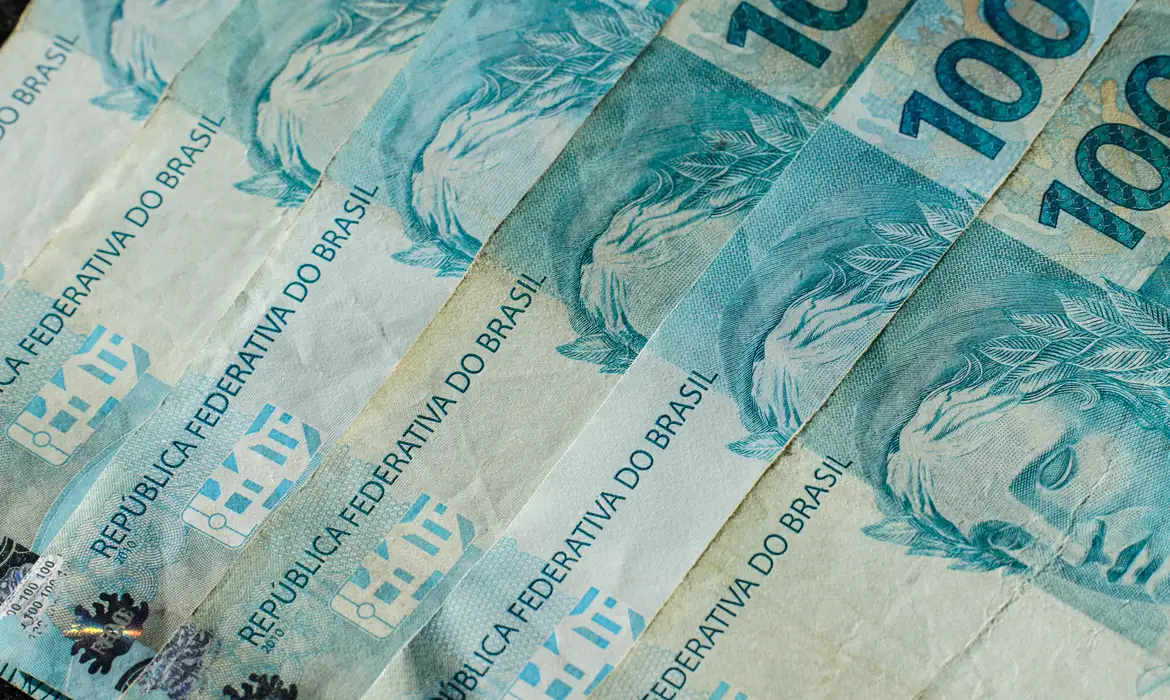 &Oacute;rg&atilde;o aprovou tr&ecirc;s resolu&ccedil;&otilde;es para refor&ccedil;ar a prote&ccedil;&atilde;o dos consumidores na contrata&ccedil;&atilde;o de cr&eacute;dito
