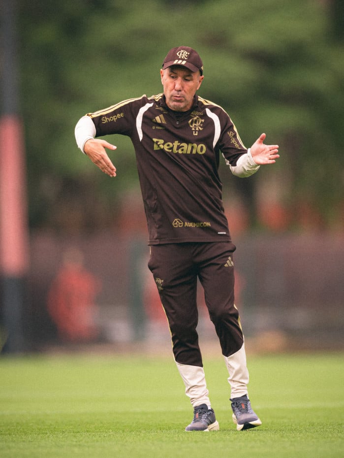 Leonardo Jardim em treino pelo Flamengo