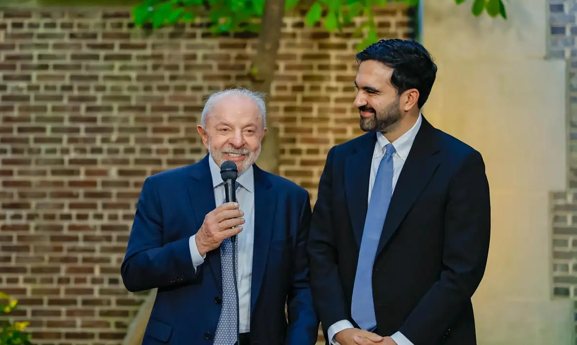 Nos EUA, Lula se re&uacute;ne com prefeito de Nova York e presidente uruguaio
