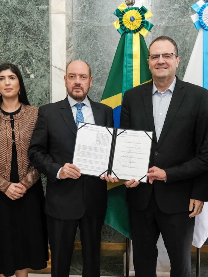 O acordo de coopera&ccedil;&atilde;o t&eacute;cnica foi assinado nesta sexta-feira (25) 
