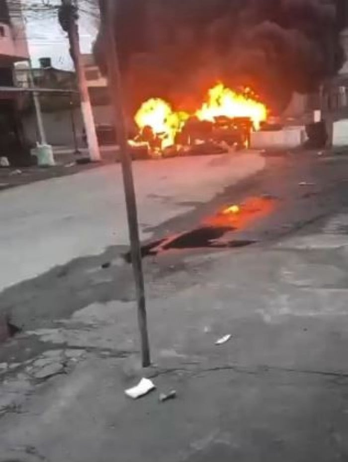 Bandidos incendiaram barricadas durante opera&ccedil;&atilde;o da PM na Vila Alian&ccedil;a