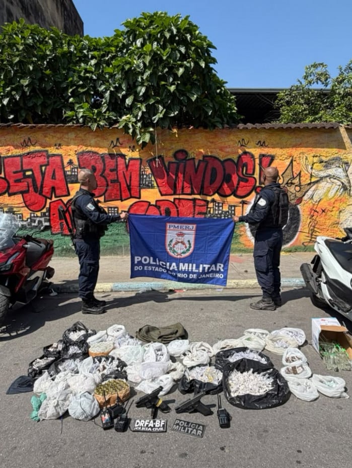 Opera&ccedil;&atilde;o conjunta terminou com apreens&atilde;o de drogas, armas e motos