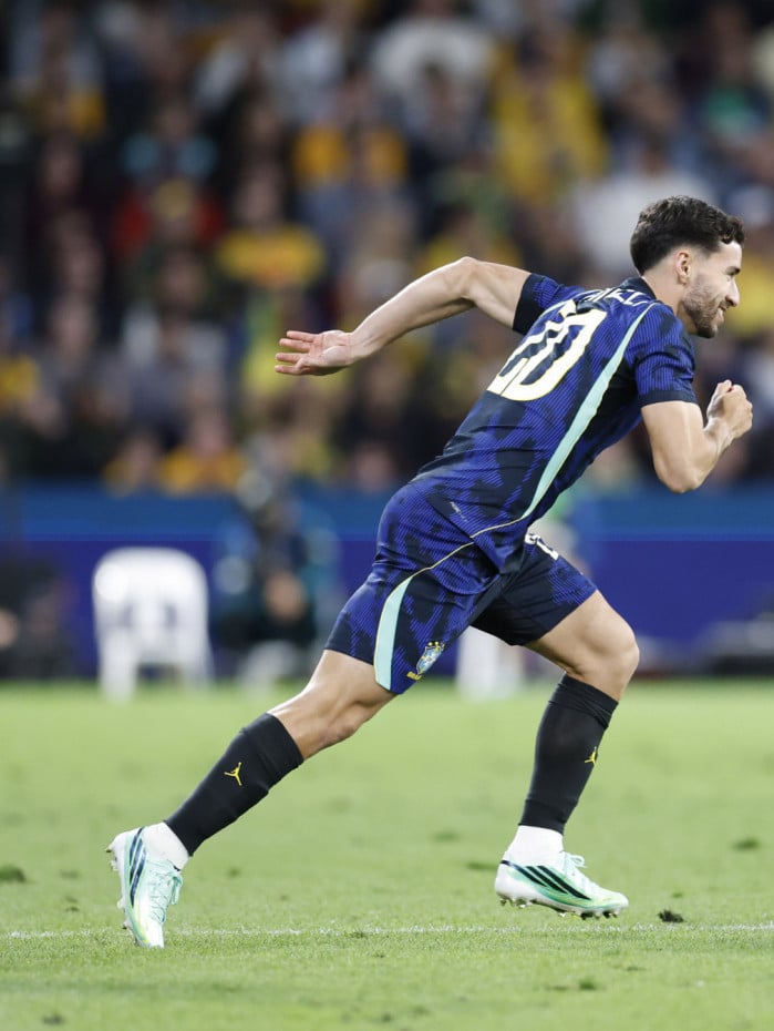 Martinelli em campo pela Sele&ccedil;&atilde;o
