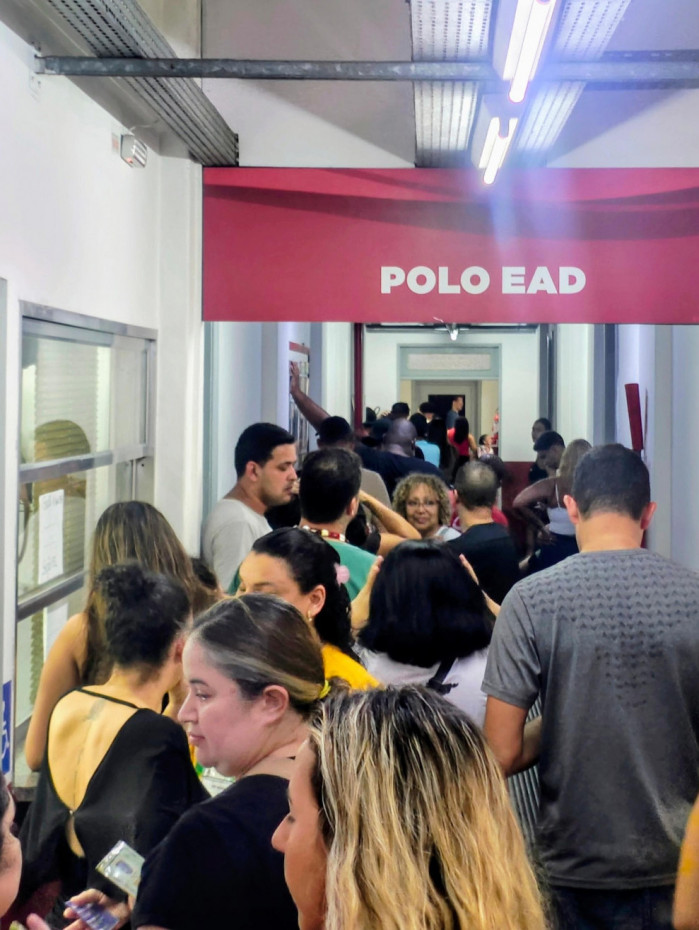 Longas filas para votar na Faculdade UniCarioca, no Rio Comprido, Zona Norte