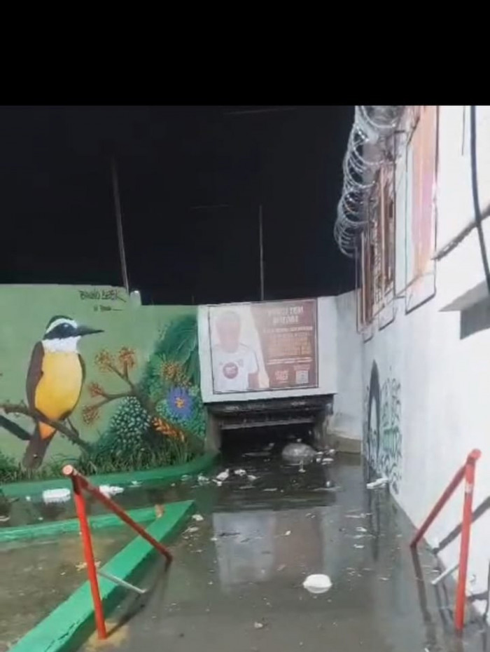 Chuva provocou alagamentos em Bangu, na Zona Oeste