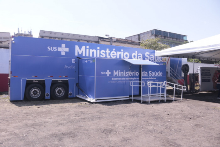 Rio de Janeiro recebe primeira carreta de cardiologia do SUS