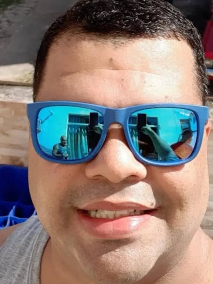 Bruno Marques, de 46 anos, foi baleado na comunidade do Amorim