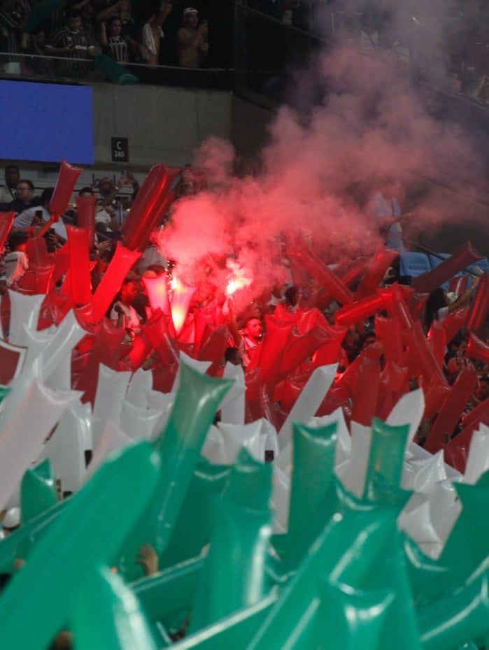 Torcida do Fluminense esgotou os ingressos contra o Palmeiras