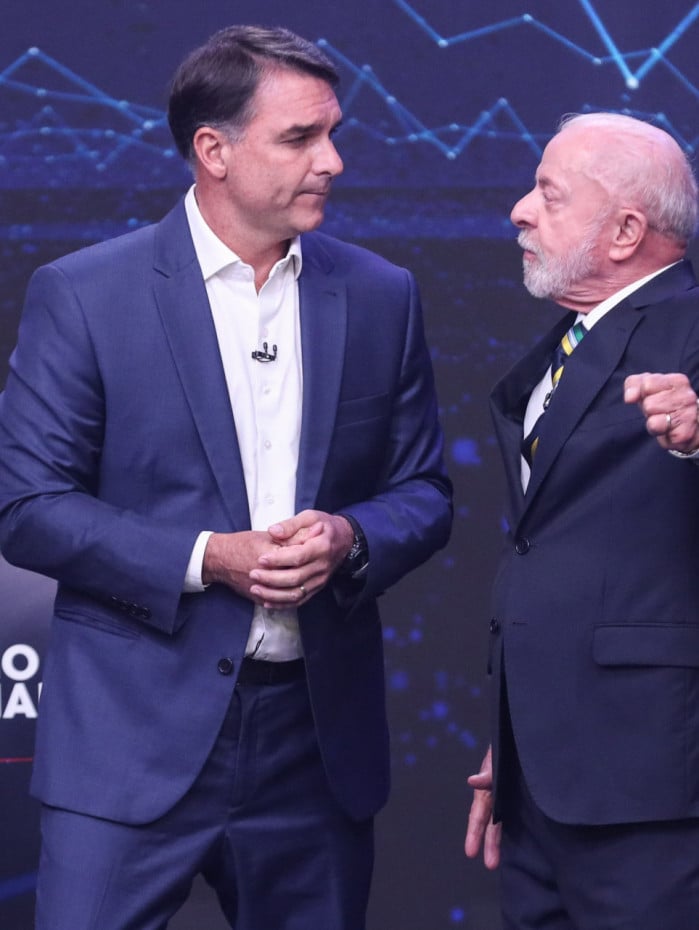 Lula desafiou, durante o debate da Band, Fl&aacute;vio Bolsonaro a derrubar sigilos seu e de familiares