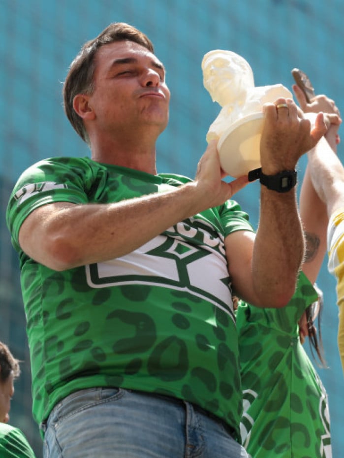 Fl&aacute;vio Bolsonaro participou de ato na Avenida Paulista ontem