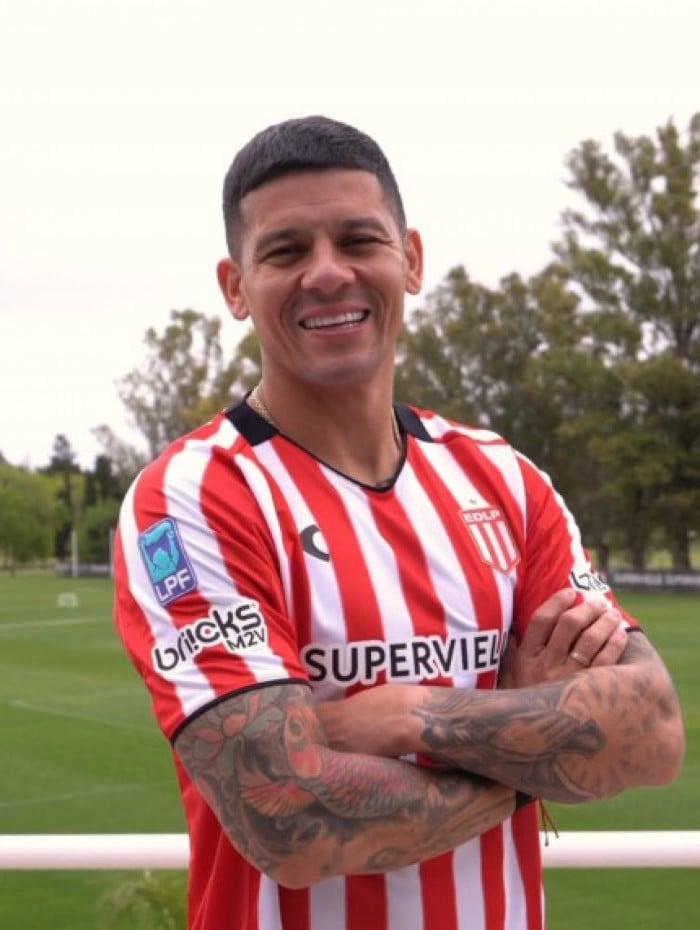 Marcos Rojo chegou ao Estudiantes visando a reta final da temporada