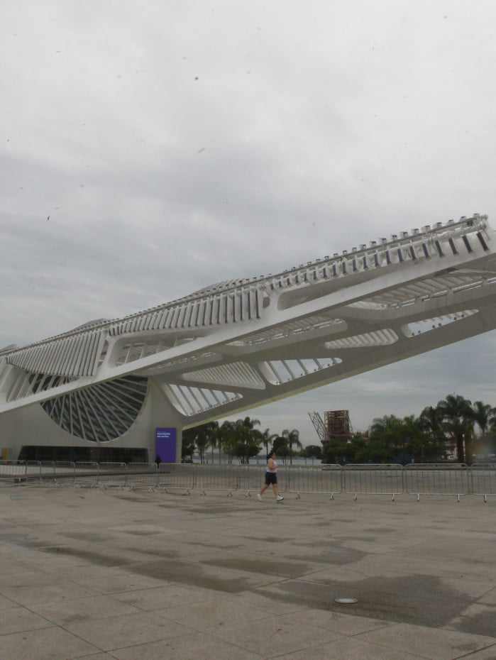 Movimenta&ccedil;&atilde;o pr&oacute;xima ao Museu do Amanh&atilde;, nesta sexta-feira