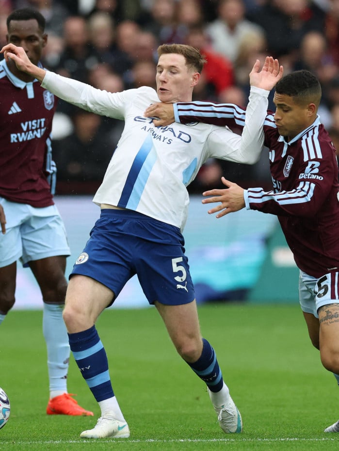 Aston Villa superou o Manchester City por 2 a 1, no Villa Park, pelo Campeonato Ingl&ecirc;s