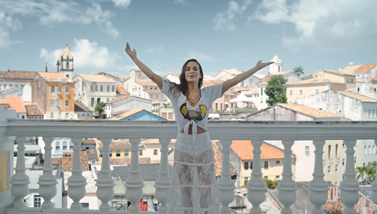 Claudia Leitte lan&ccedil;a clipe para o Carnaval