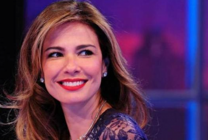 Luciana Gimenez confessa participar de aplicativo de paquera.