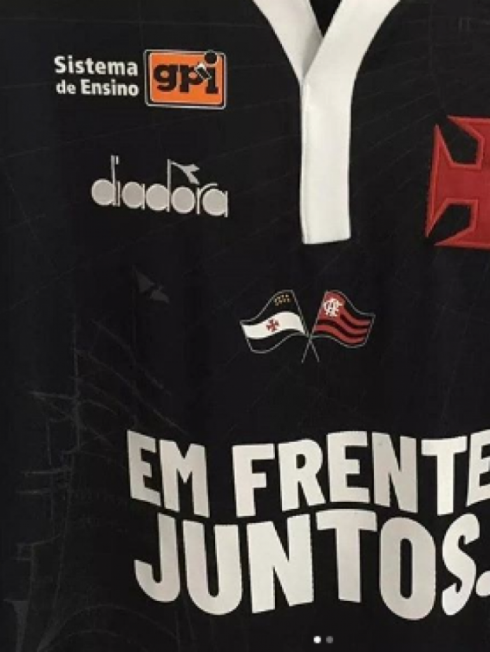 Camisa do Vasco em apoio às vítimas do CT do Flamengo e da enchente desta semana