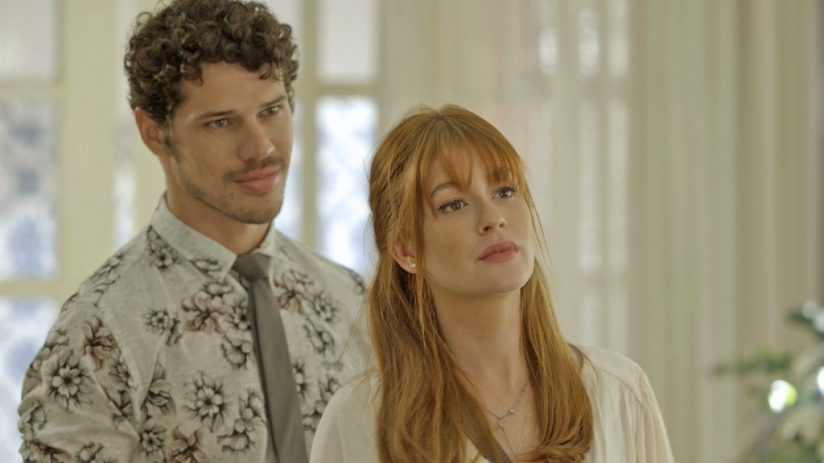 Jos&eacute; Loreto e Marina Ruy Barbosa em cena de 'O S&eacute;timo Guardi&atilde;o'