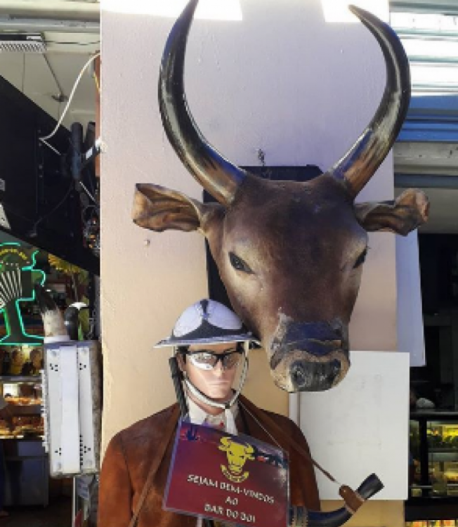 O Bar do Boi faz sucesso entre chifrudos e não chifrudos