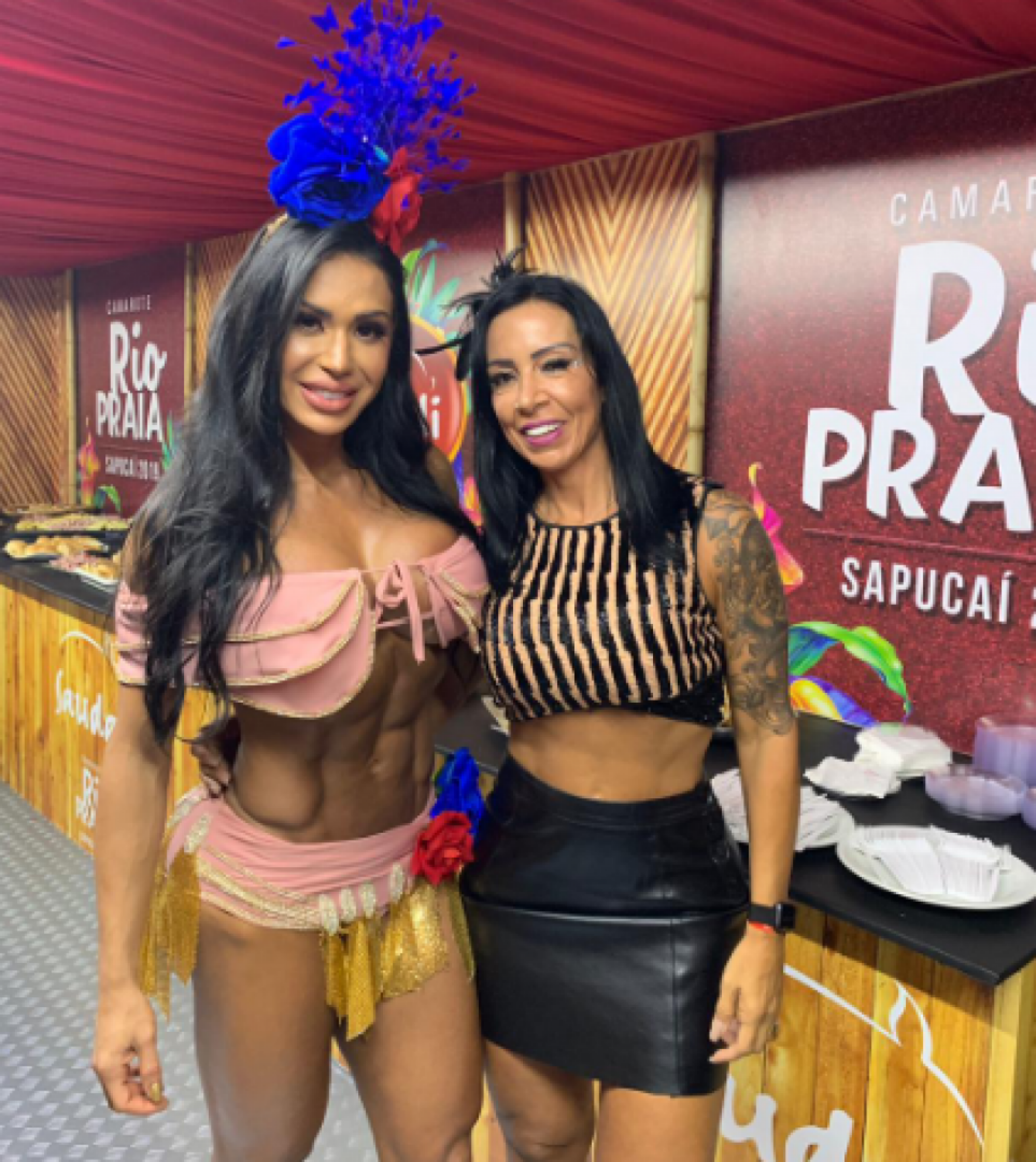 Marta Bandeira tem 50 anos e é conhecida por sua semelhança com a musa fitness Gracyanne Barbosa - Divulgação