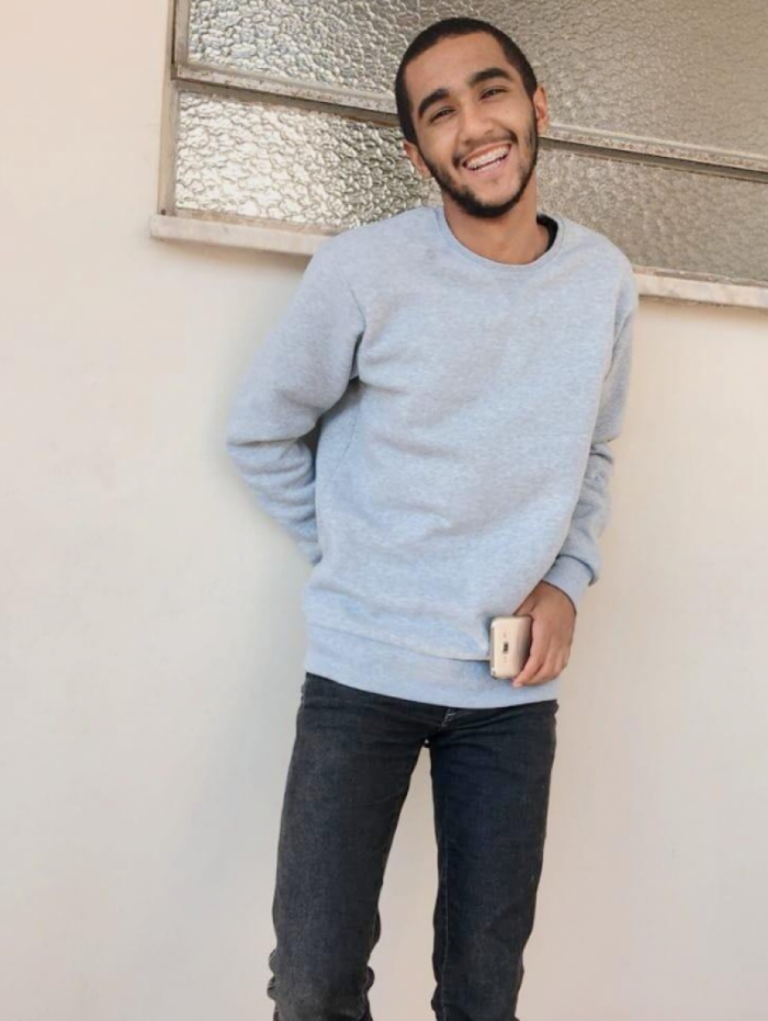 Maycon Perez foi baleado mesmo entregando o celular para os criminosos