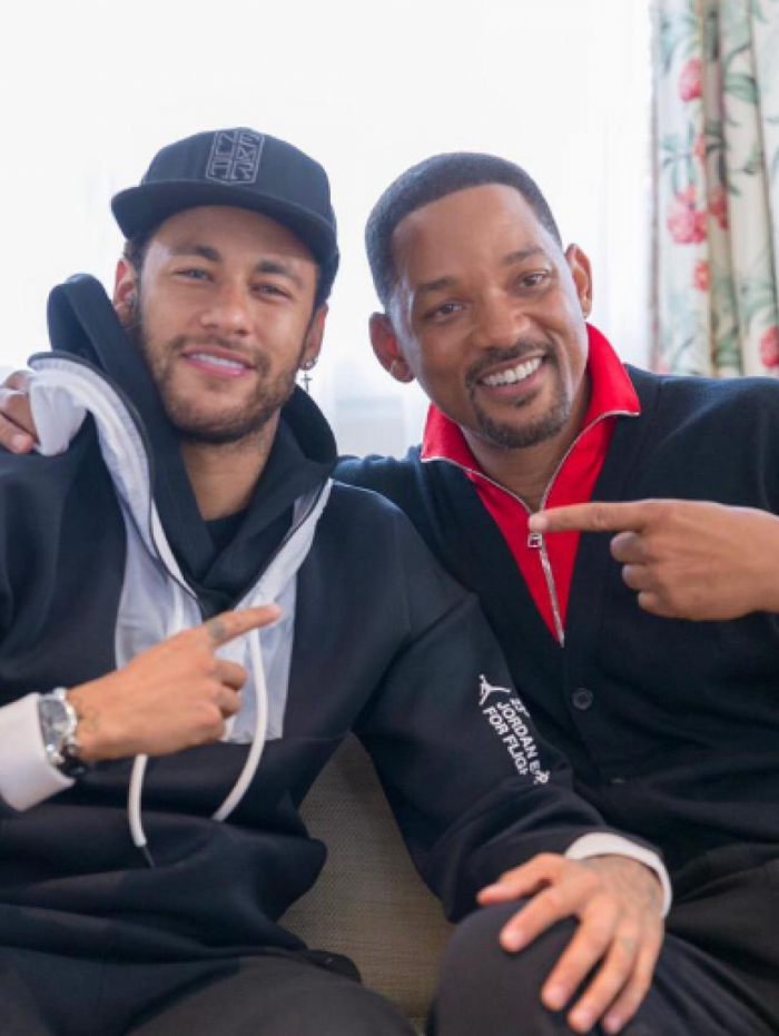 Neymar recebe visita surpresa de Will Smith 