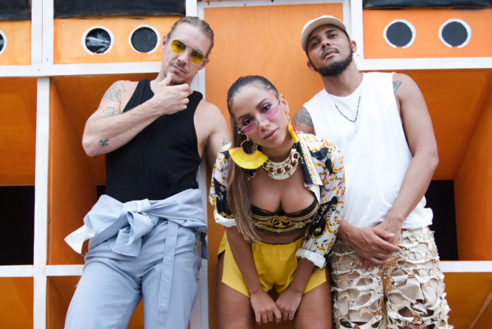 Anitta divulga música nova com Major Lazer