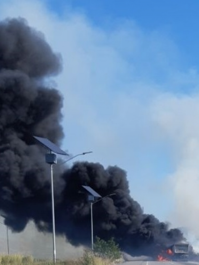 Acidente no Arco Metropolitano na BR 493, no KM 103, em Seropédica 