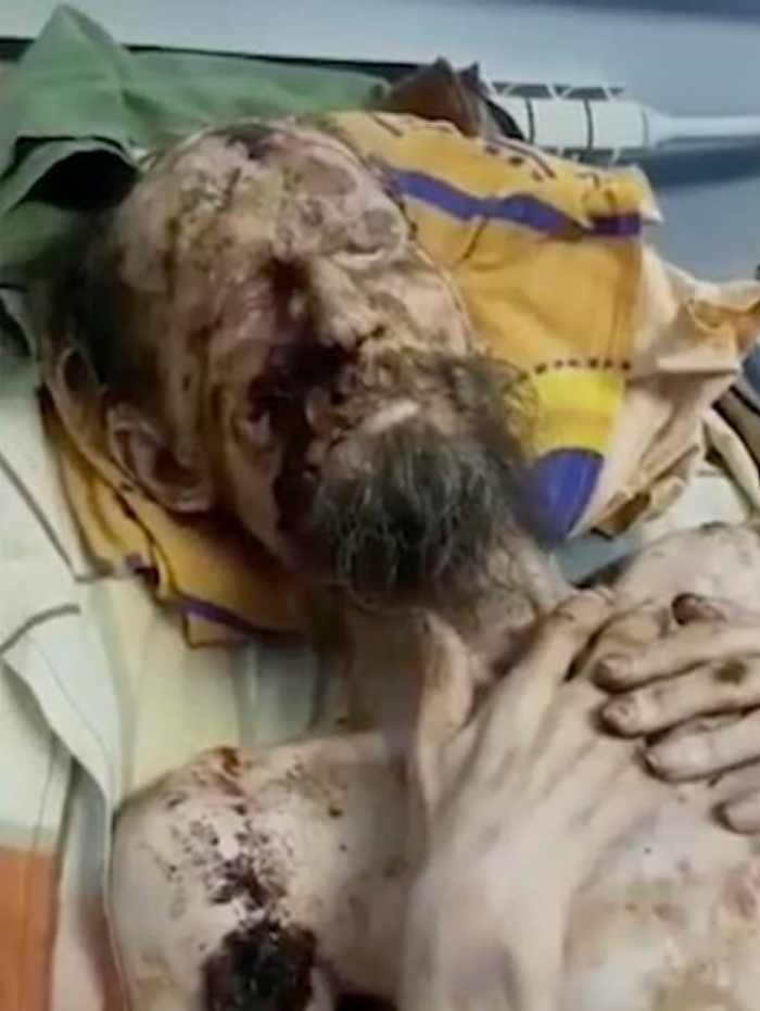 Russo fica preso por um mês em covil de urso