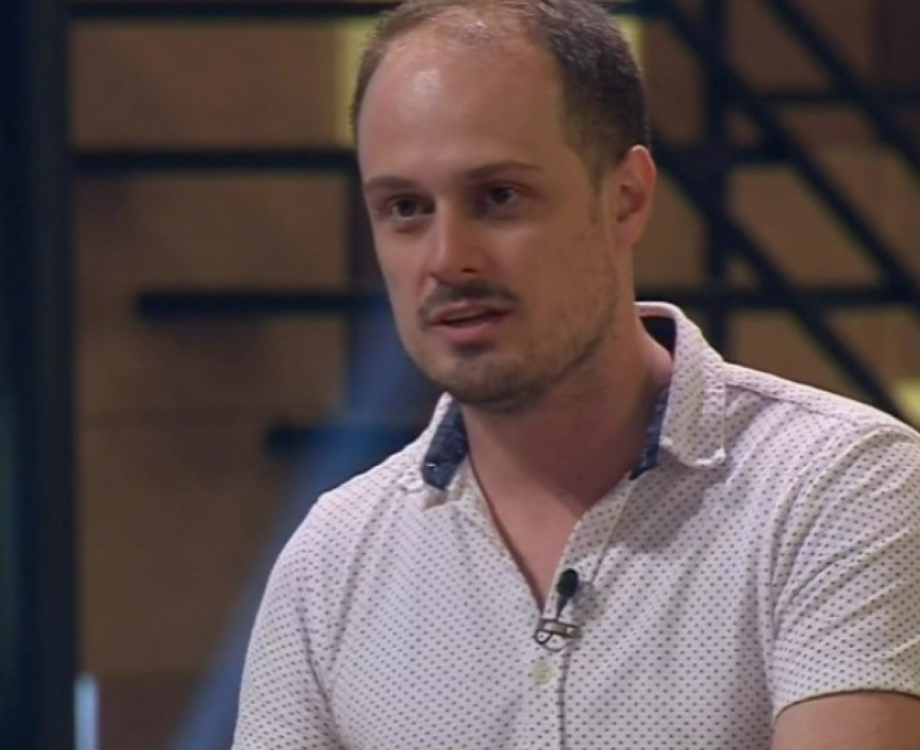 Participante deixa prato cair no chÃ£o durante prova do 'Masterchef'