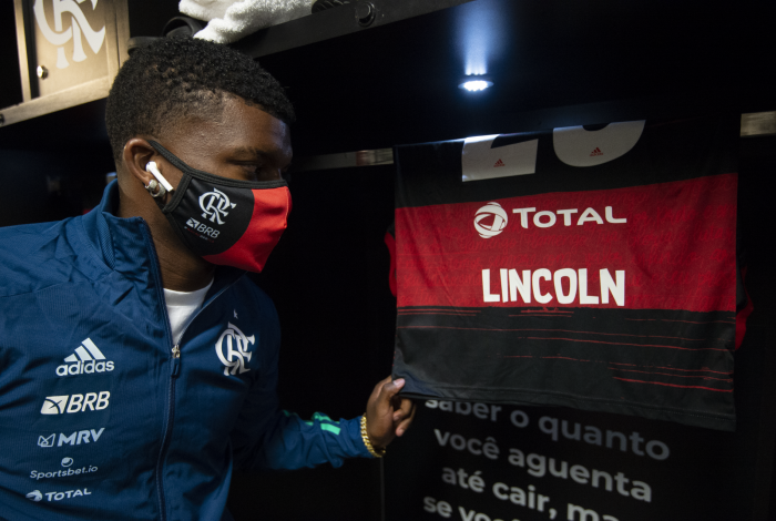 Lincoln volta a ter oportunidades no Flamengo
