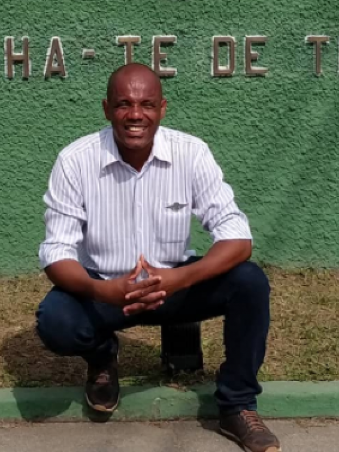 Ex-vereador acusado de homic&iacute;dio faz campanha