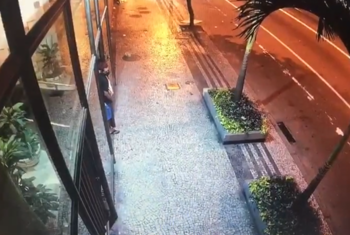 Homem invadiu prédio na Rua Barata Ribeiro